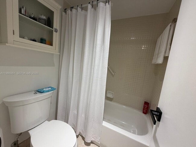 Building Photo - 20505 E Country Club Dr