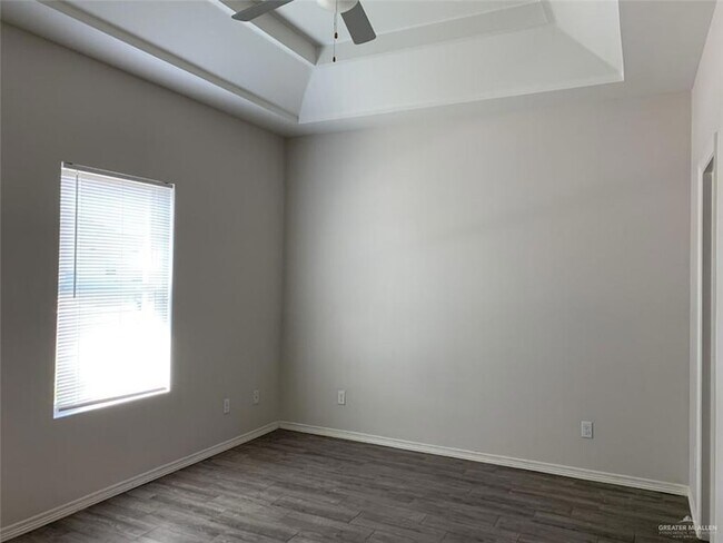 Building Photo - 420 Teague Ave