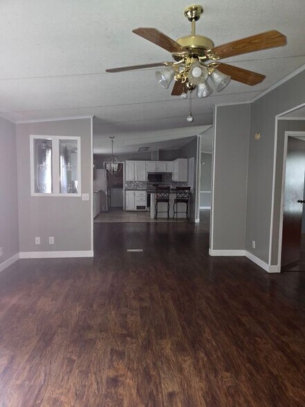 Building Photo - 3513 Sandpiper Rd