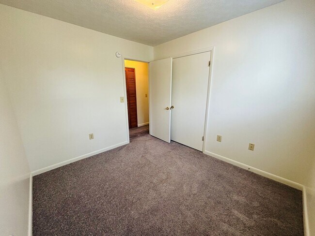 Building Photo - 1802 Smith Ave