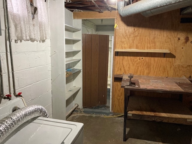 Building Photo - 115 W 13th St