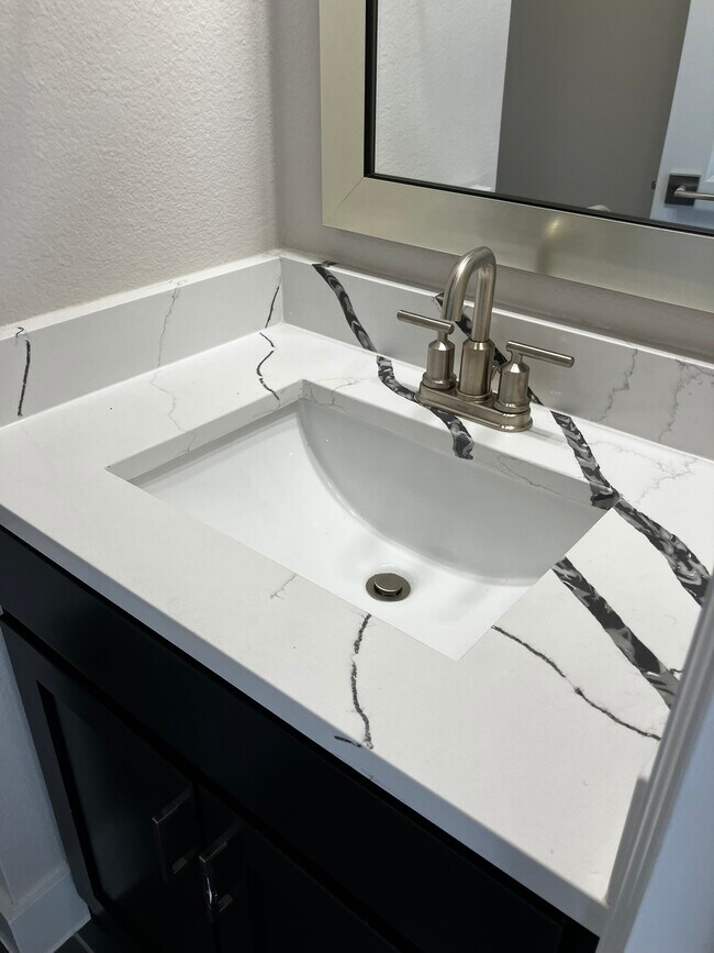 Building Photo - 1225 Marc Pl