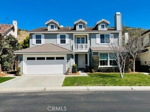 Building Photo - 1574 Glencrest Dr