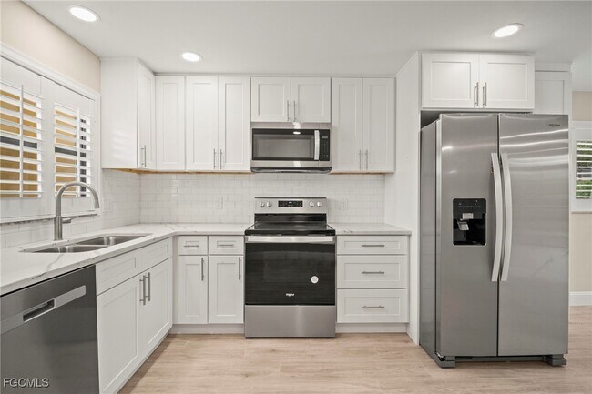 Building Photo - 16380 Dublin Cir