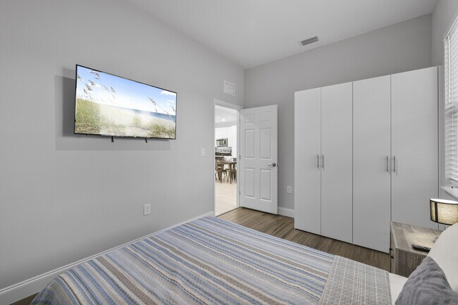 Building Photo - 622 Windermere Dr