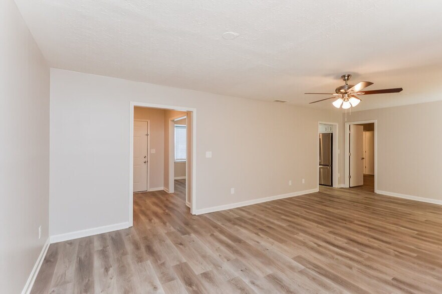 Building Photo - 796 Greenwood Trail SE