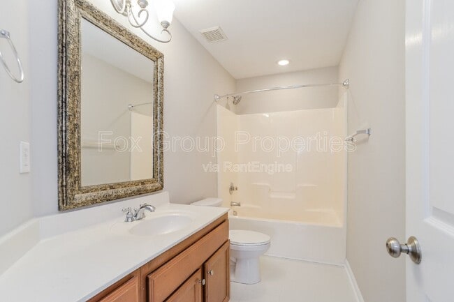 Building Photo - 7356 Sedgebrook Dr W