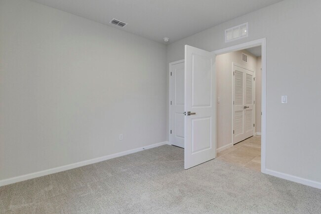 Building Photo - 15404 SW American St