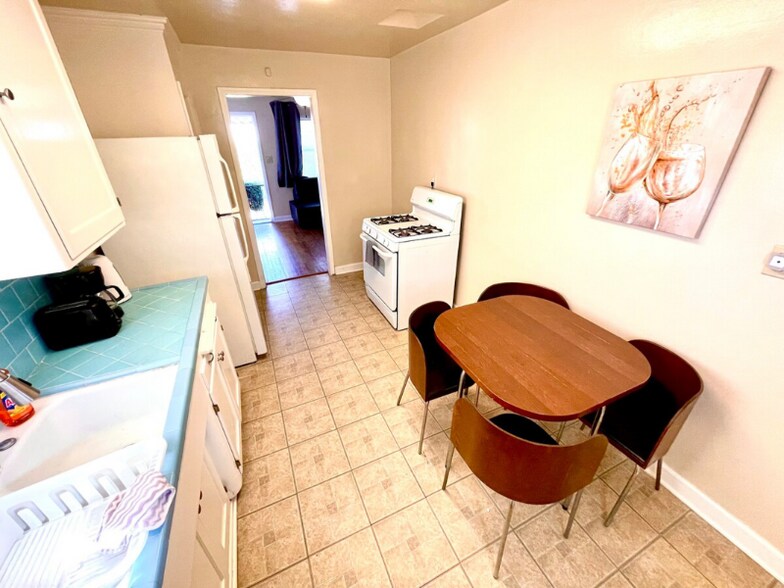 Building Photo - 4120 Gamma St