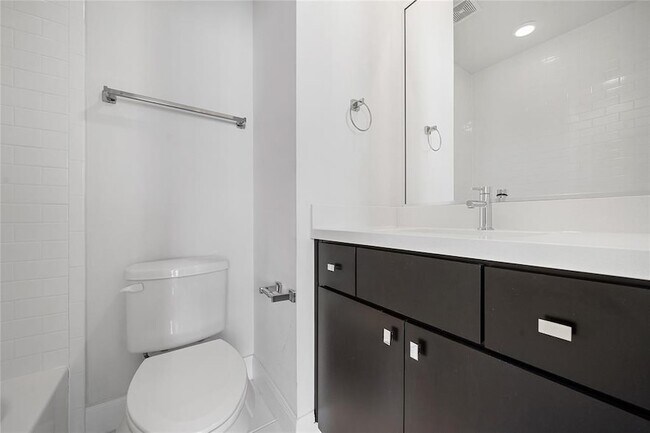 Building Photo - 4213 Schuler St