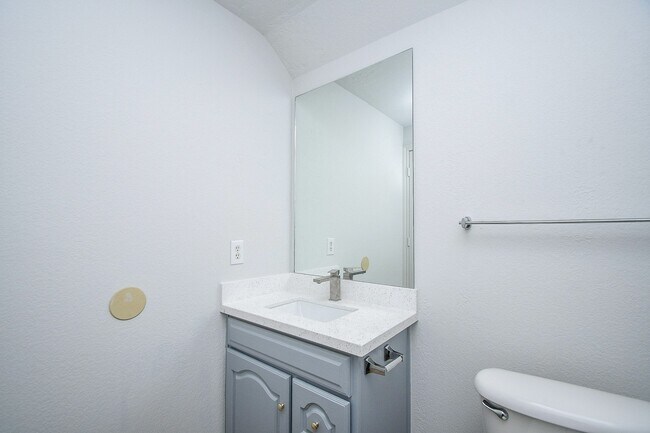 Building Photo - 9400 Bellaire Blvd