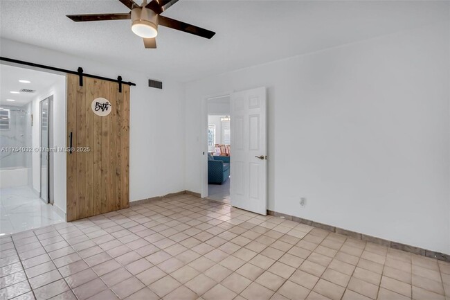Building Photo - 3990 NW 42nd Ave