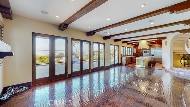 Building Photo - 227 Pso De Granada