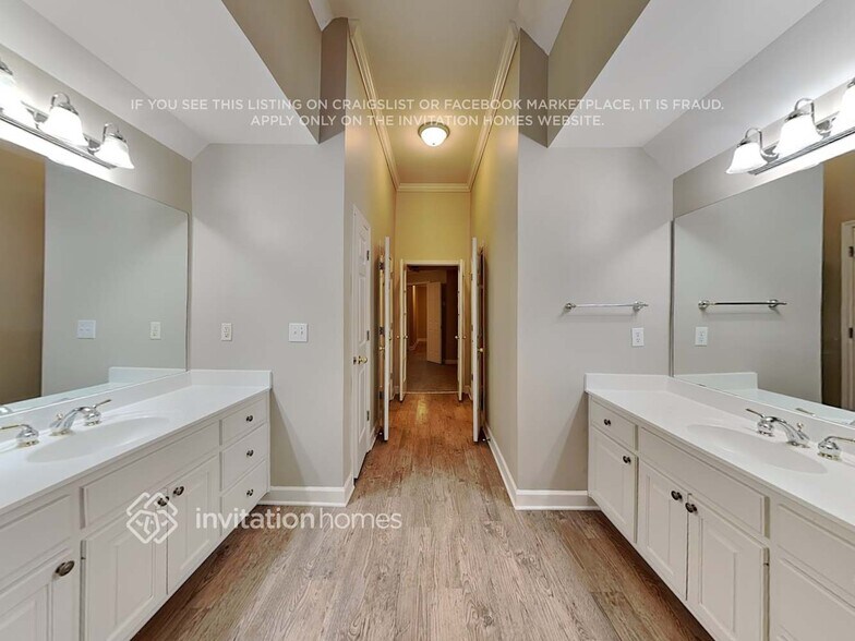 Building Photo - 7525 Harbour Walk