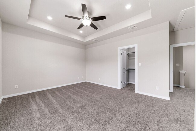 Building Photo - 3 Bedroom/3.5 Bath The Preserve At the Dom...