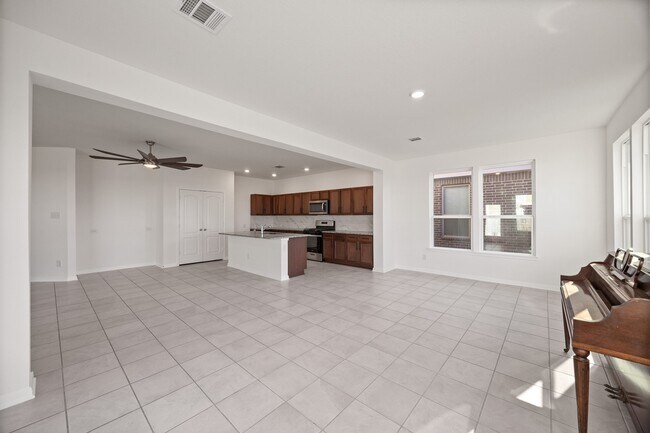 Building Photo - 25619 Cartington Ln