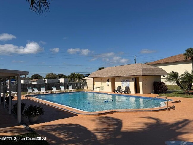 Building Photo - 1047 Small Ct