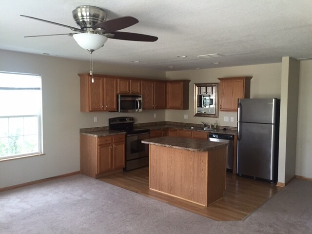 Building Photo - 3145 SW Arlan Ln