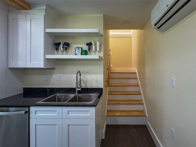 Building Photo - 1228 Kennie Dr