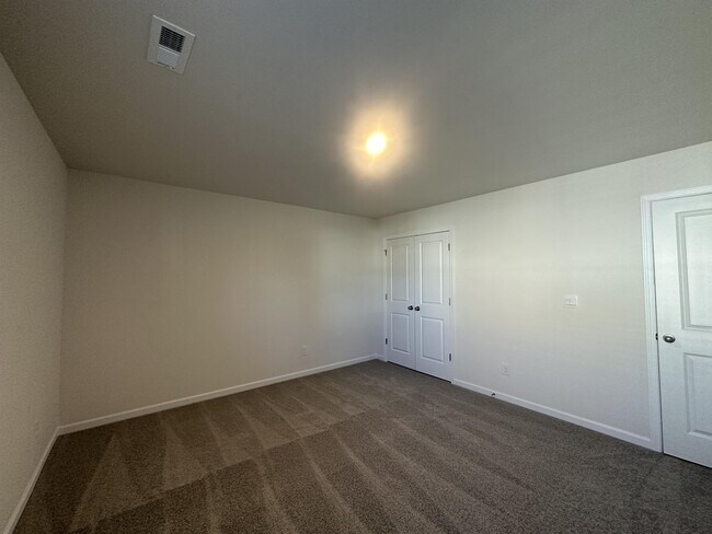 Building Photo - 6017 Northway forest Dr