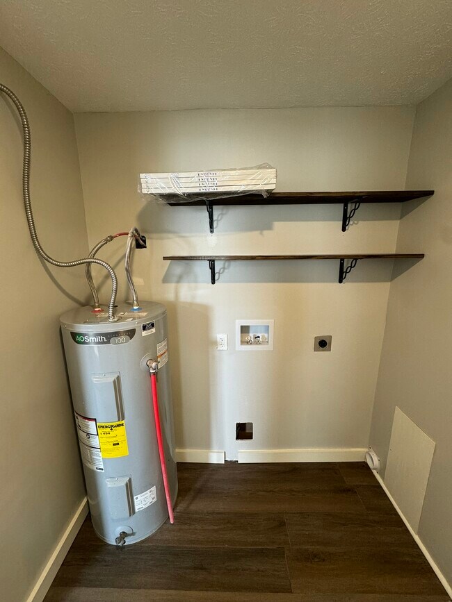 Building Photo - 1956 S 8th St