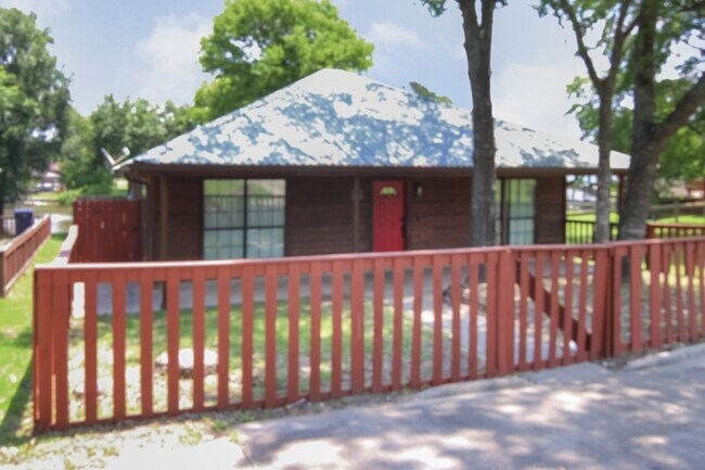 Building Photo - 42 Hunters Creek Dr
