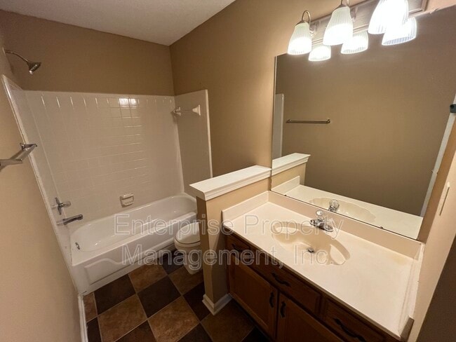 Building Photo - 5503 Kindle Creek Dr
