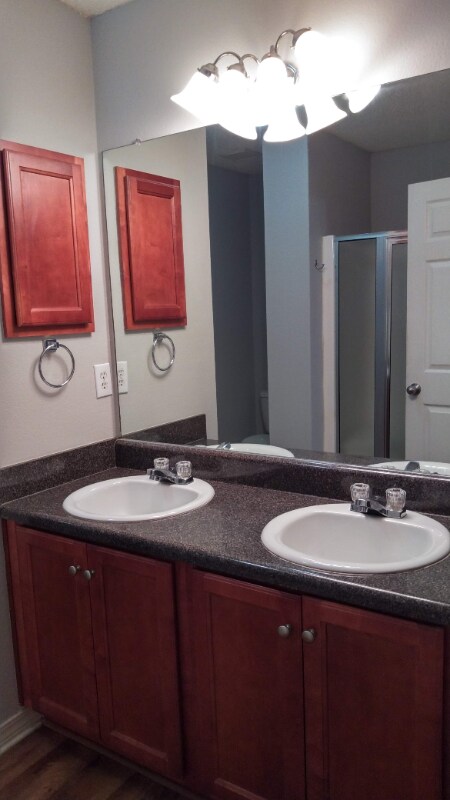 Building Photo - 8046 Brookside Ln
