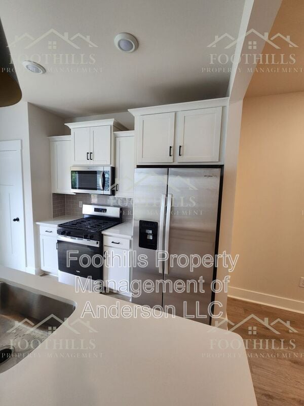 Building Photo - 253 Silo Rdg Dr