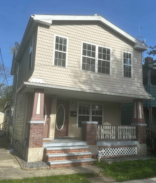 Primary Photo - 1815 W 47th St