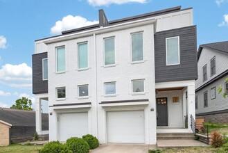 Building Photo - 4704A Kentucky Ave