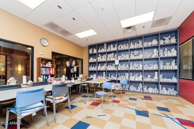 Building Photo - 42575 Abbey Rd