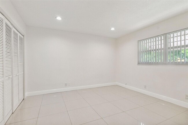 Building Photo - 3501 Van Buren St