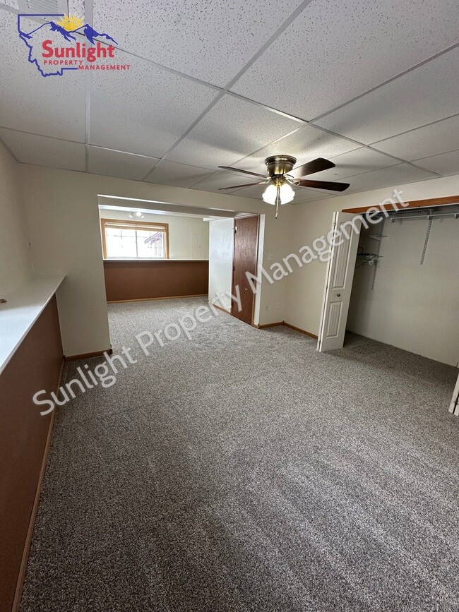 Building Photo - 4-Bed Oasis with 2 Baths & 2002 Sq Ft of C...