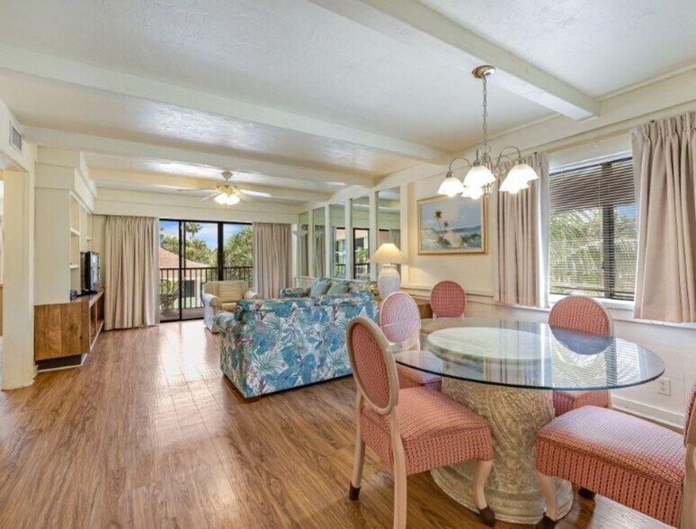 Building Photo - 7785 Estero Blvd