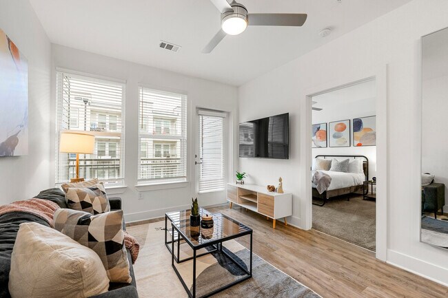 Building Photo - 230 Bill Kennedy Wy SE