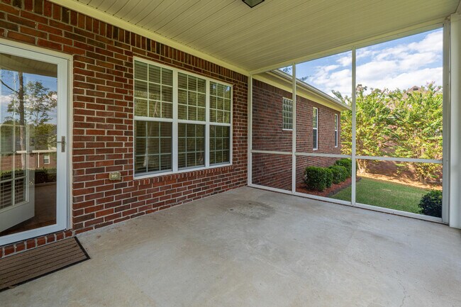 Building Photo - 619 Archard Dr