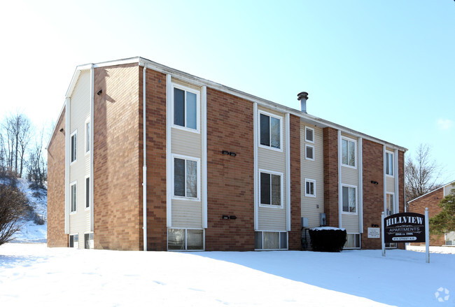 Primary Photo - Hillview Apartments