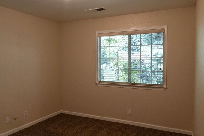 Building Photo - 3135 Whittier Ave