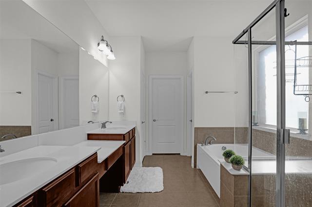 Building Photo - 208 Copper Canyon Dr