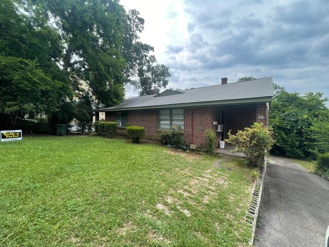 Primary Photo - 1618 Heyward
