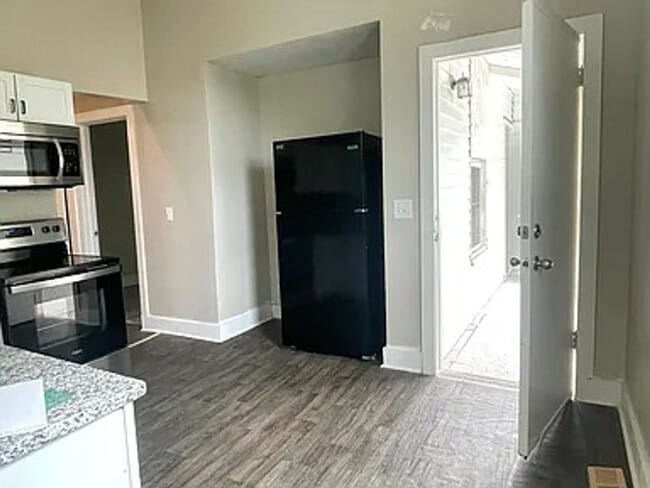 Building Photo - 2912 Mason St