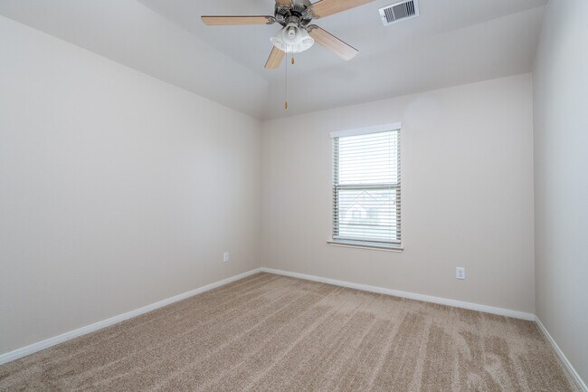 Building Photo - 22918 Caverly Ln
