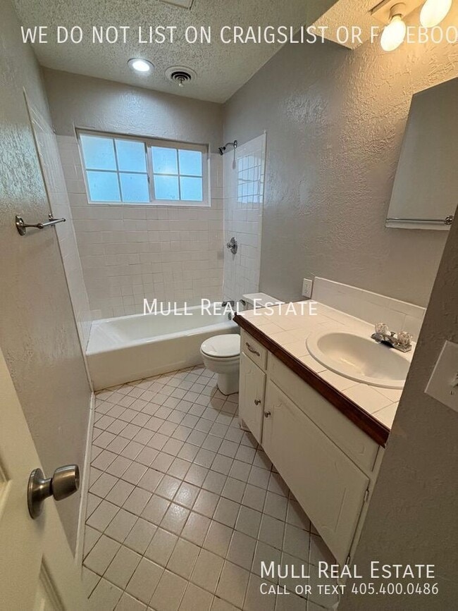 Building Photo - 445 NW 86th St