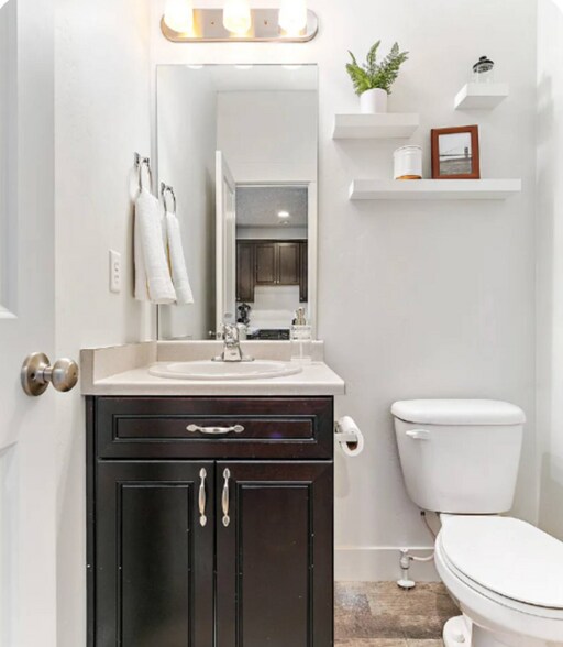 Building Photo - 1812 W Irini Ln