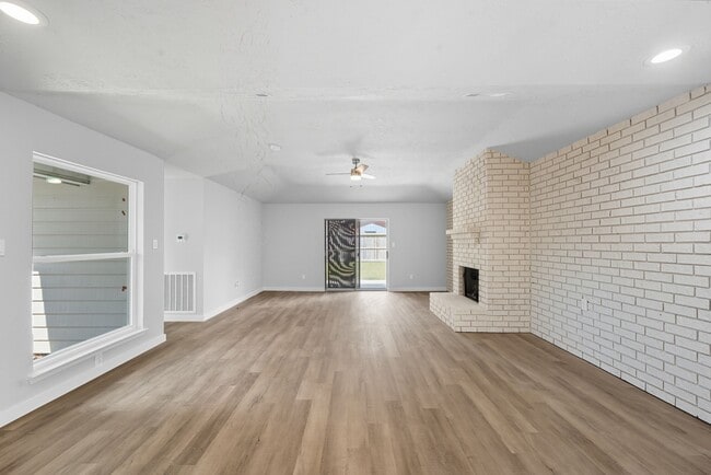 Building Photo - 12414 Aste Ln