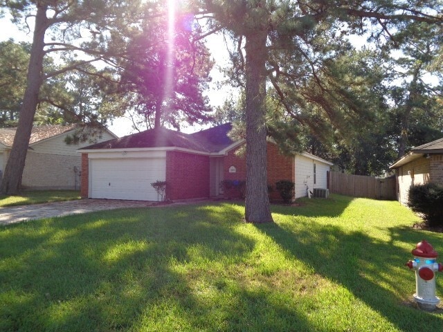 Building Photo - 12079 La Salle Oaks