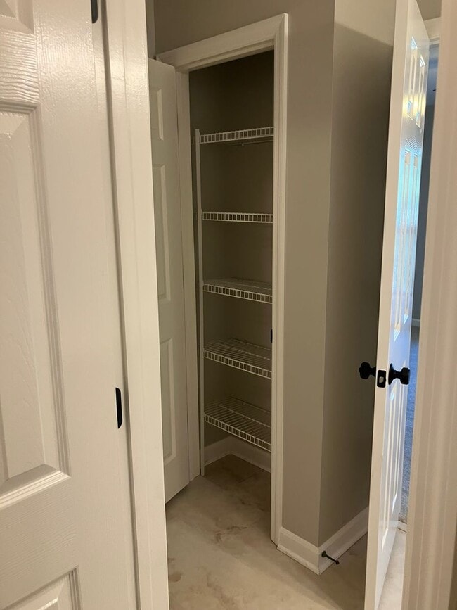 Building Photo - 2 Bedroom / 2.5 Bathroom @ Brighton Bay