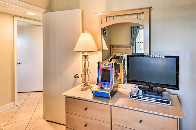 Building Photo - 2700 Ocean Shore Blvd