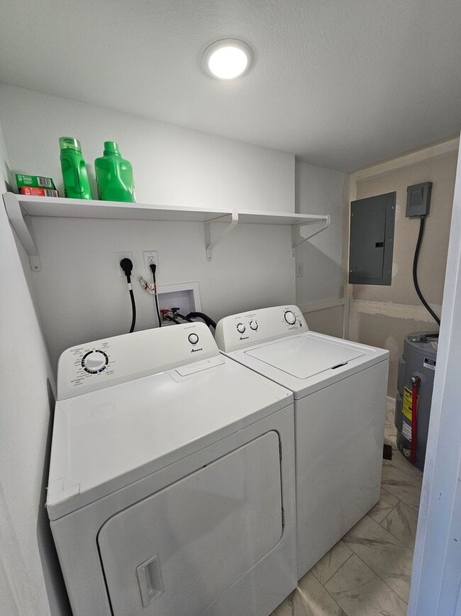 Building Photo - 1 BED | PLUS LOFT AREA | 1.5 BATH | FURNISHED | APARTMENT | RAPID VALLEY